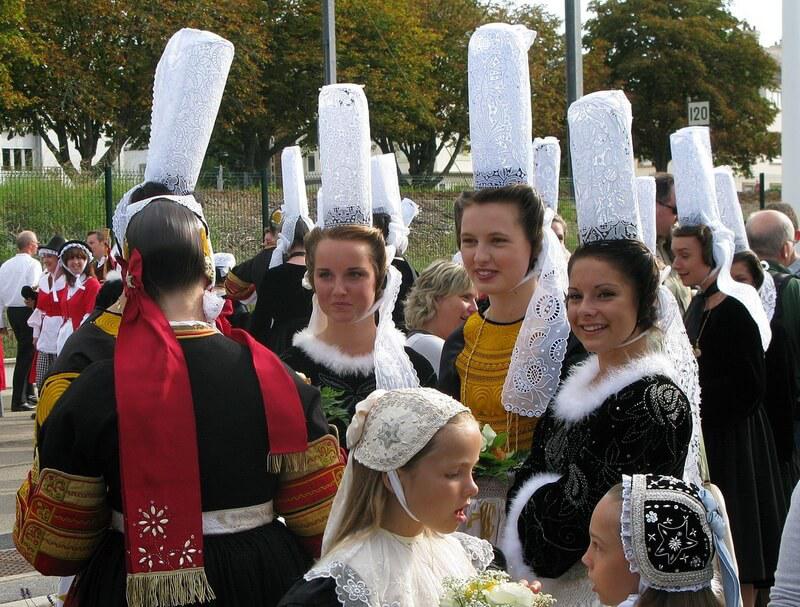CPA Jeune Enfant de PONT-l'ABBÉ - Folklore CPA Jeune Enfant de PONT-l'ABBÉ - Folklore